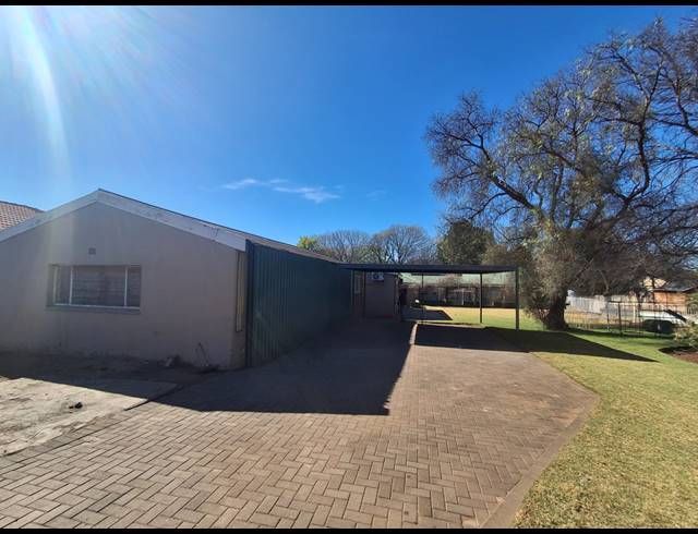 8 BEDROOM HOUSE FOR SALE IN MEYERTON CENTRAL